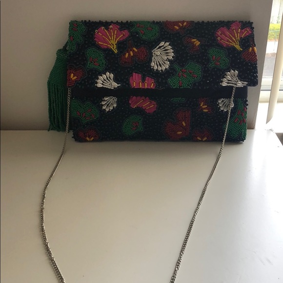 Flower clutch - Picture 2 of 3